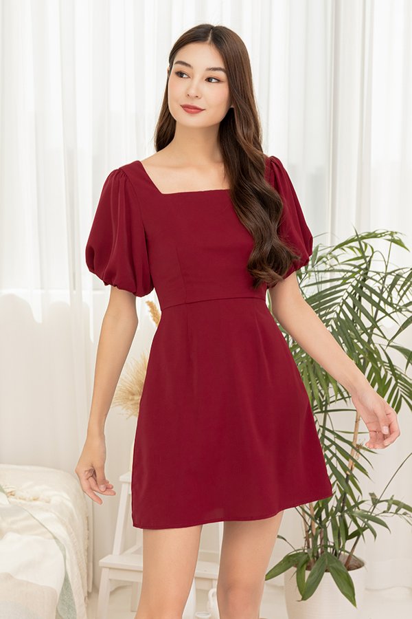 The Perfect Date Romper Dress (Wharton Red)