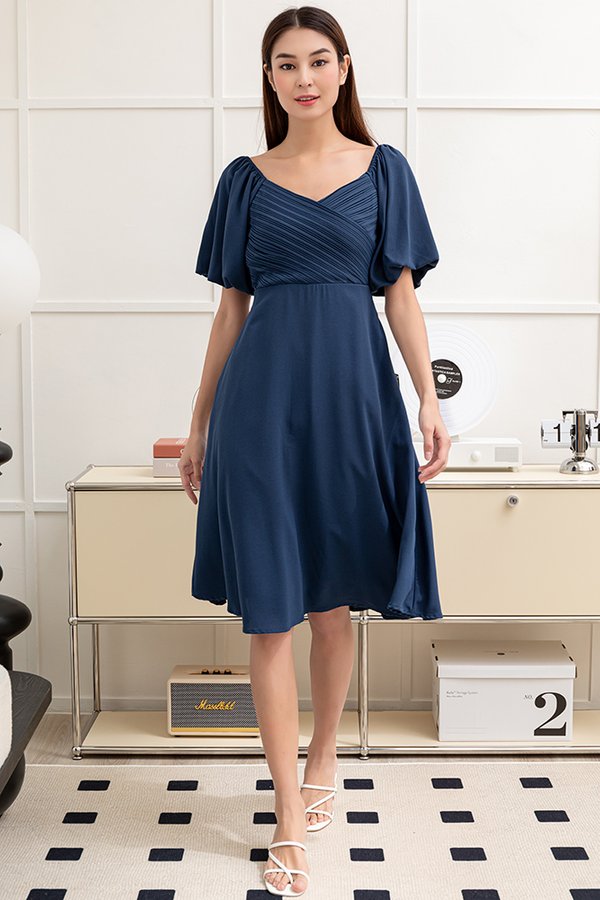 Yasmine Bubble Sleeved Dress (Navy Blue)