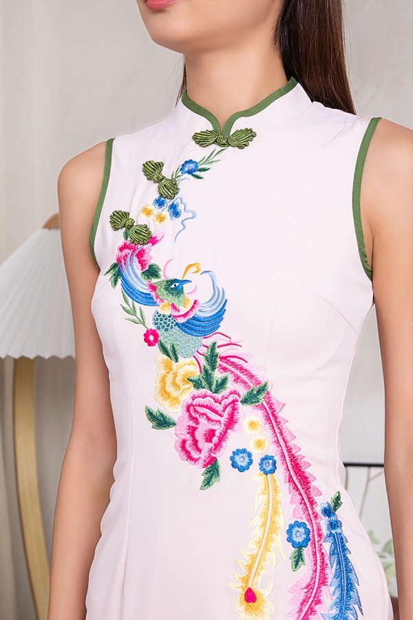 Order Of The Phoenix Embroidery Cheongsam Dress (Pink)