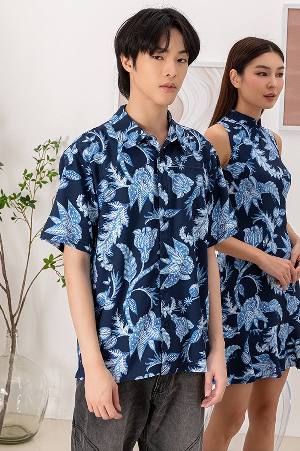 The Lost Flora Of Sanur Batik Short Sleeved Shirt (Navy Peony)