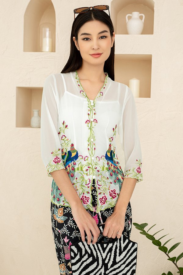 Peacocks & Blossoms Nyonya Kebaya (White)