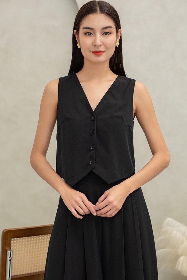 Doina Vest Top (Black)