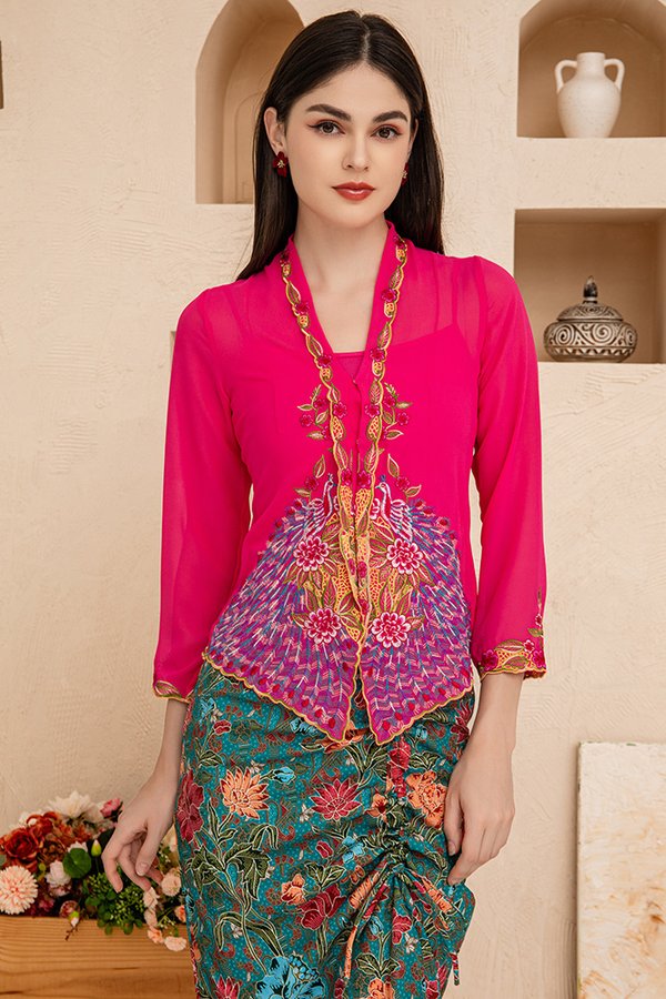 Merak Of Borobudur Nyonya Kebaya (Fuchsia Pink)