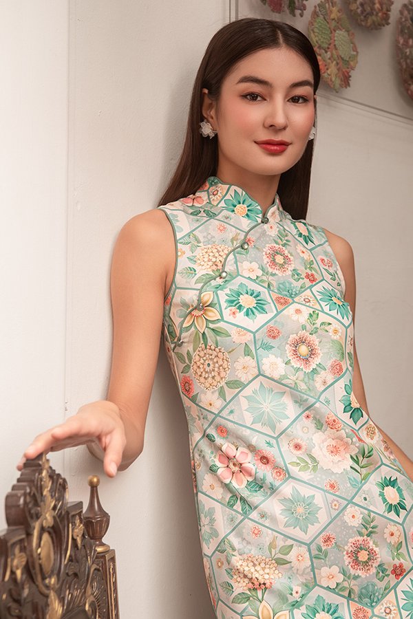 Flowers In A Glasshouse Cheongsam Dress