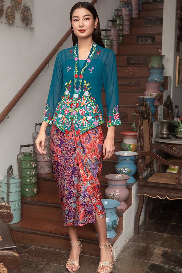 AANYA DEWI BATIK NYONYA SKIRT (AMETHYST)