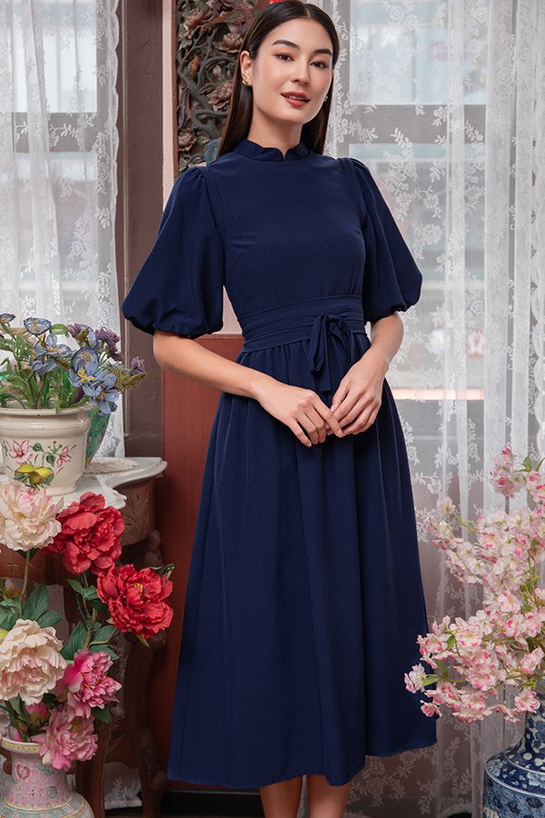 CLEOPHEE MIDAXI CHEONGSAM DRESS W DETACHABLE BUBBLE SLEEVES (NAVY BLUE)