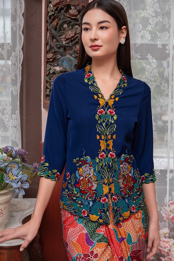 LUCKY MEOW MEOW SINGLE LAYER NYONYA KEBAYA (DUSKY NAVY)