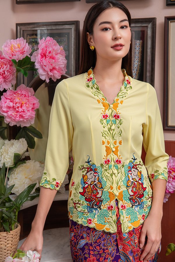 LUCKY MEOW MEOW SINGLE LAYER NYONYA KEBAYA (LEMON CHIFFON)