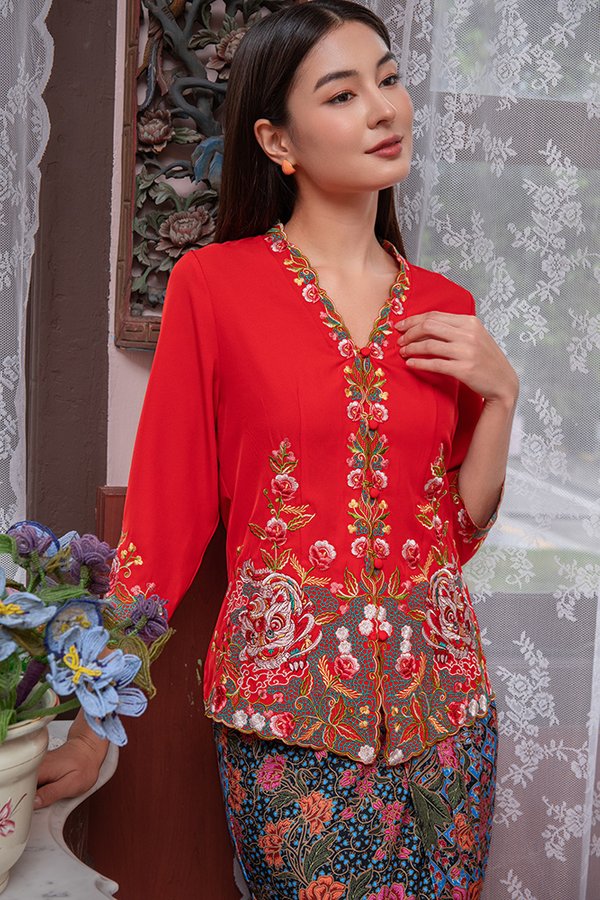 SACRED LION DANCE SINGLE LAYER NYONYA KEBAYA (TANGERINE)