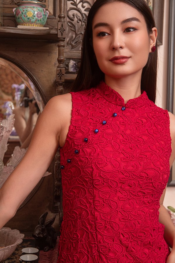 PUTERI TASMIA CROCHET CHEONGSAM DRESS (CRIMSON)