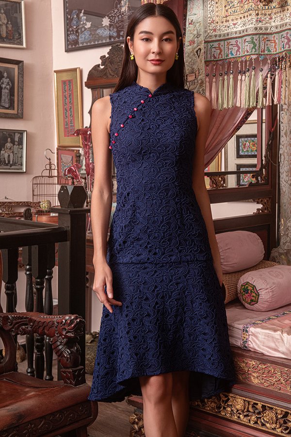 PUTERI TASMIA CROCHET CHEONGSAM DRESS (NAVY)