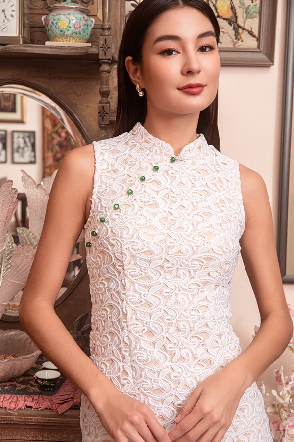 PUTERI TASMIA CROCHET CHEONGSAM DRESS (WHITE)