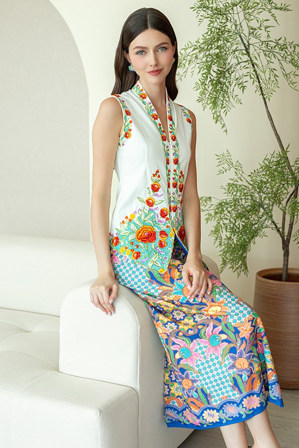 TARAKA NIRA BATIK NYONYA TULIP SKIRT (BIRU)