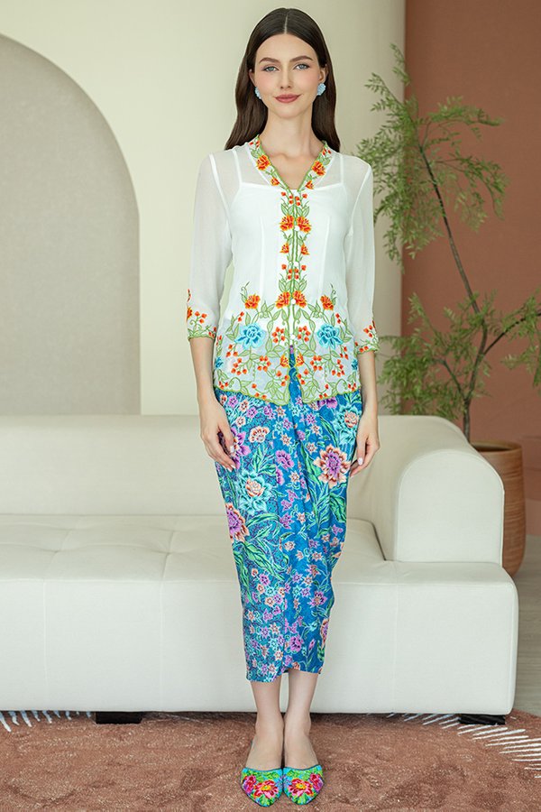 BUNGA MEKAR BATIK NYONYA SKIRT (BIRU)