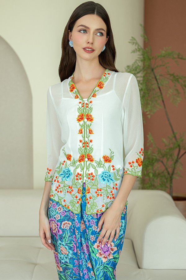 MEKAR SARI EMBROIDERY NYONYA KEBAYA (WHITE)