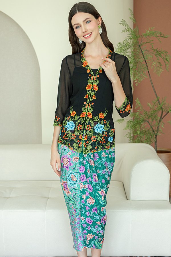 BUNGA MEKAR BATIK NYONYA SKIRT (HIJAU)