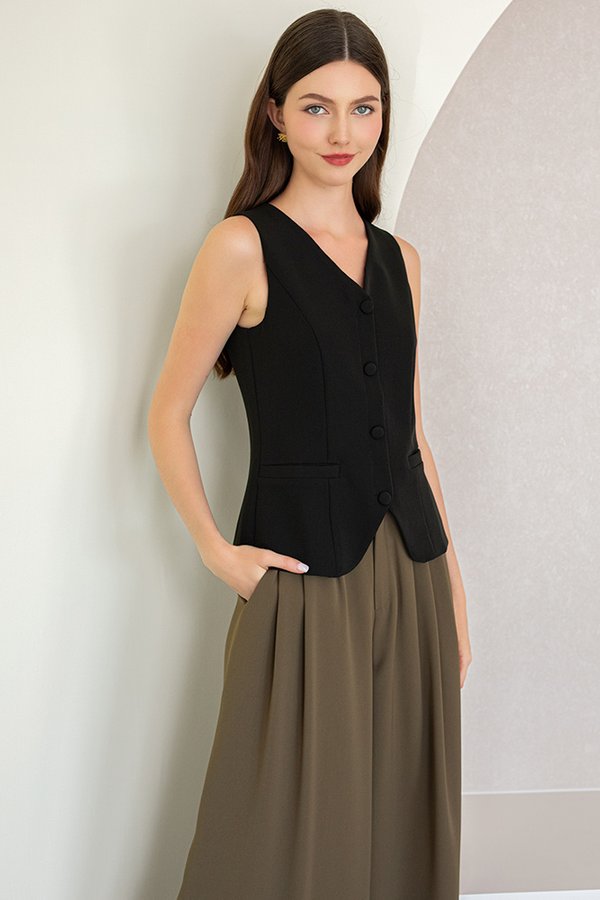 ALIX FRONT ZIP VEST TOP (BLACK)