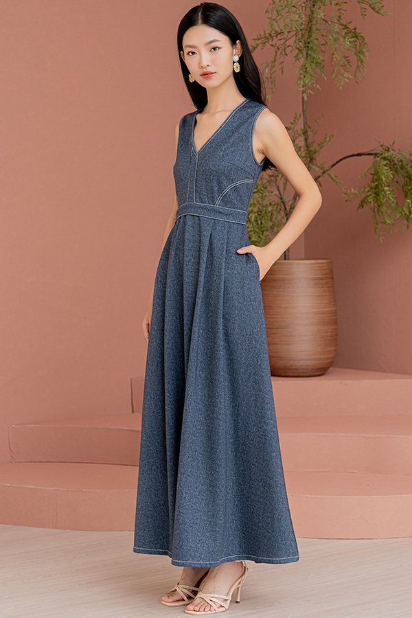 SKYLAR TENCEL DENIM MIDAXI DRESS (MID BLUE)