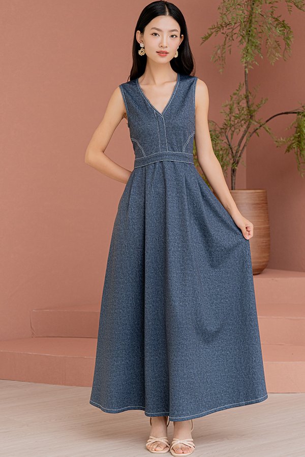 SKYLAR TENCEL DENIM MIDAXI DRESS (MID BLUE)
