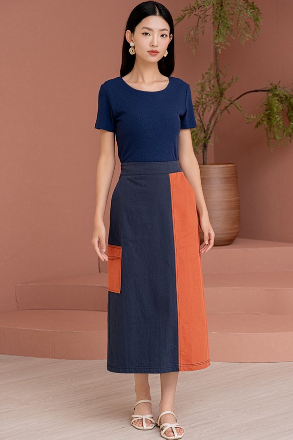 MADISON PADDED SLEEVED TOP (NAVY)