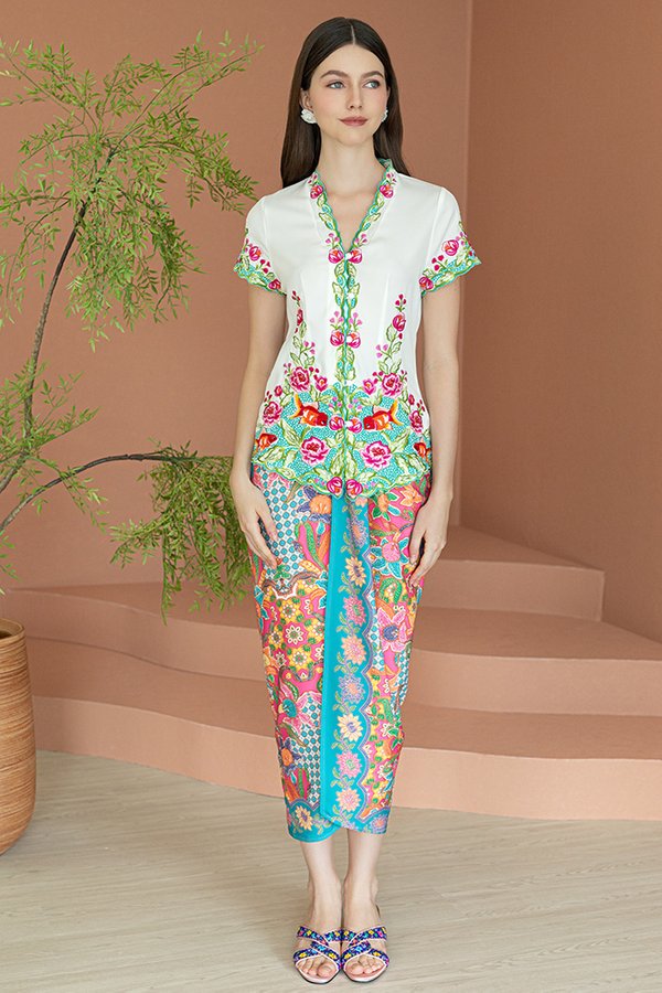 TARAKA NIRA BATIK NYONYA TULIP SKIRT (FUCHSIA)