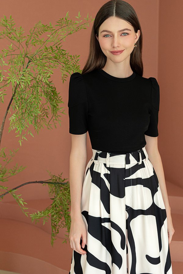 TINDRA PUFF SLEEVED TOP (BLACK)