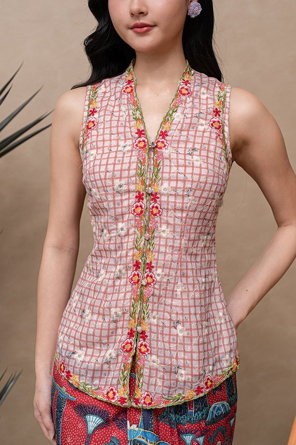 MIMEE TATTERSALL EMBROIDERY NYONYA KEBAYA (PEACH SORBET)