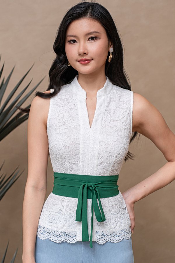 QISTINA LACE KEBAYA (WHITE)