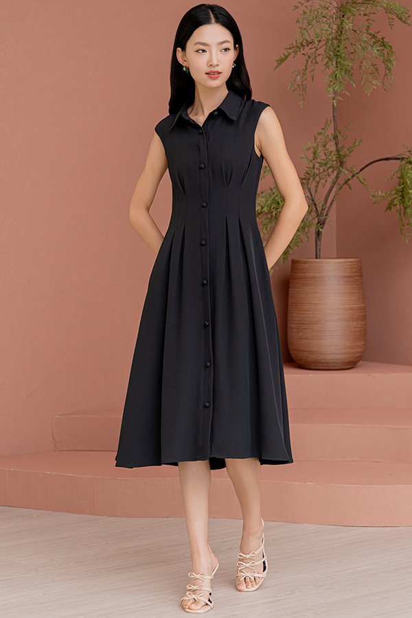 HINOYO PLEATED SHIRT DRESS (BLACK)