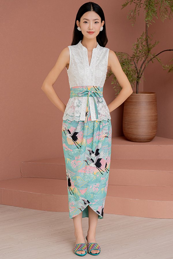 TALE OF GENJI LACE KEBAYA TULIP DRESS (WHITE)