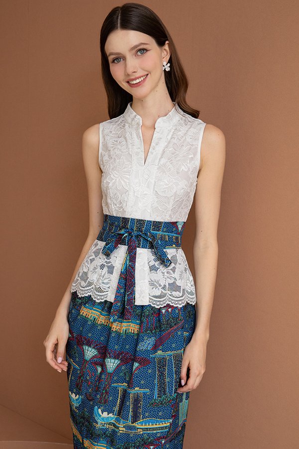 REFLECTIONS FROM FULLERTON BAY LACE KEBAYA DRESS (WHITE)