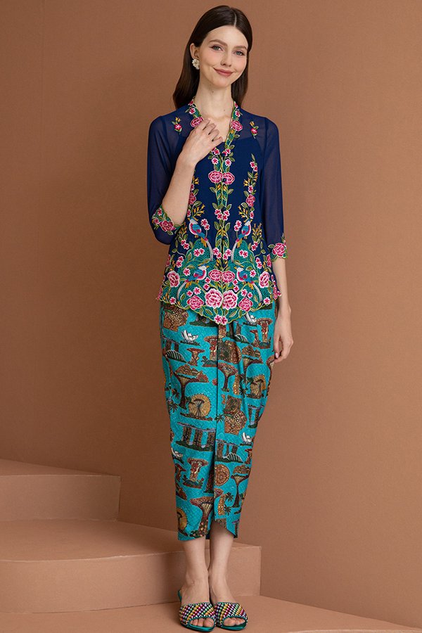 MUSE OF OUR GARDEN CITY BATIK NYONYA TULIP SKIRT (AQUA)