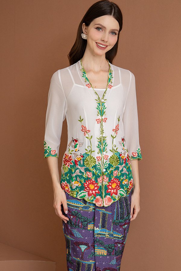 PEARL OF THE LOTUS POND EMBROIDERY NYONYA KEBAYA (WHITE)