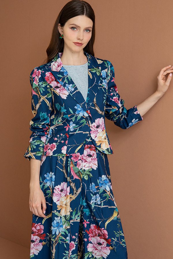 HELICONIA WALK RUCHED SLEEVE BLAZER (LUSH NAVY)
