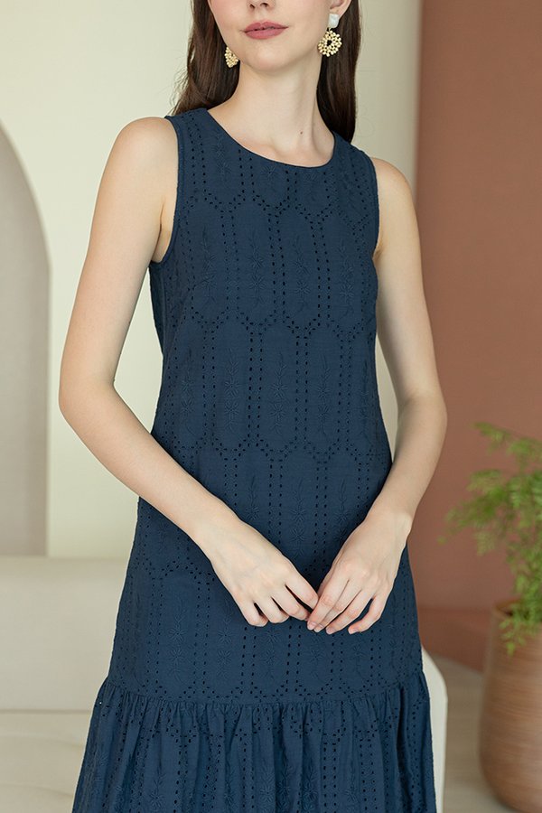 YUKINA EYELET MIDI DRESS (NAVY)