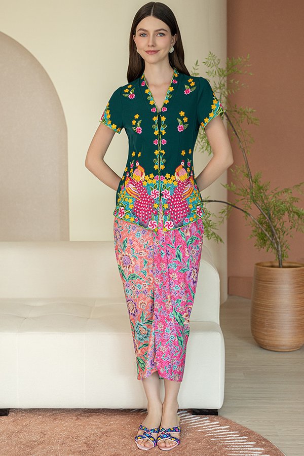 BUNGA MEKAR BATIK NYONYA SKIRT (JAMBU)