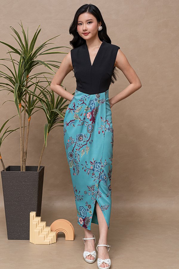 OSHANA BATIK V NECK TULIP DRESS (BLACK)
