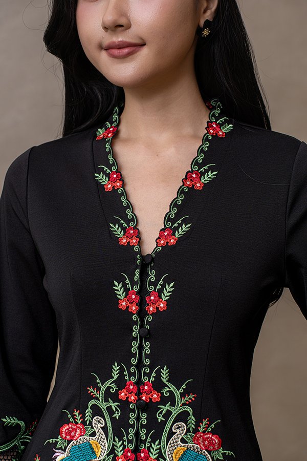 CELESTIAL PLUMES EMBROIDERY NYONYA KEBAYA (BLACK)