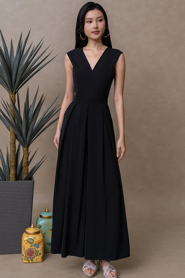 OTTILIA BROAD LEGGED JUMPSUIT (BLACK)