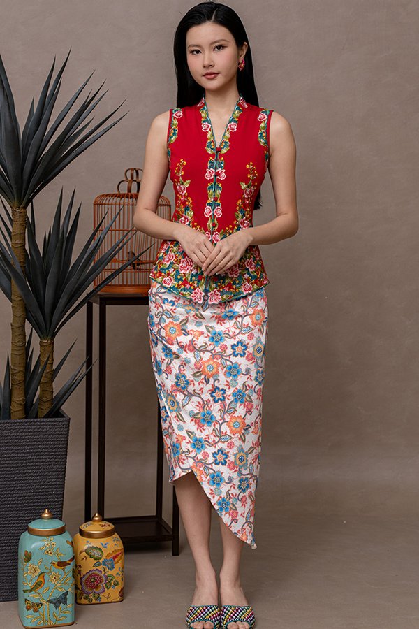 TERATAI INDAH BATIK ASYMMETRICAL RUCHED SKIRT (WHITE)