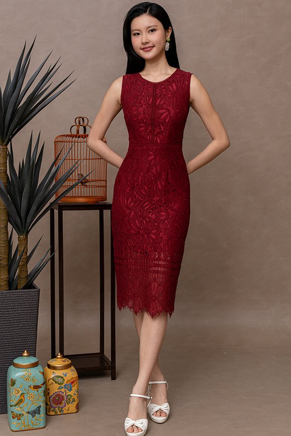 CELANDINE GUIPURE LACE DRESS (WINE RED)