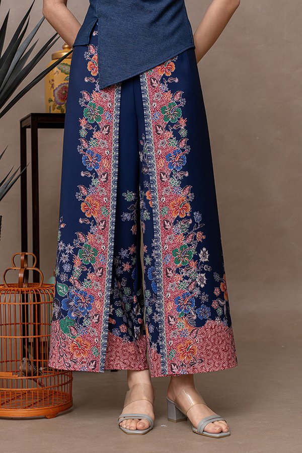 (PREORDER) ENZO BATIK SPLIT HEM PANTS (NAVY)