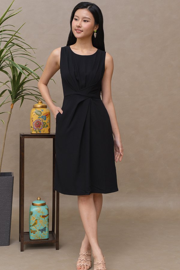 KIRBY FRONT WRAP DRESS (BLACK)