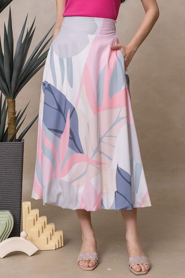 NERISA PRINTED BUBBLE SKIRT (PINK ABSTRACT)