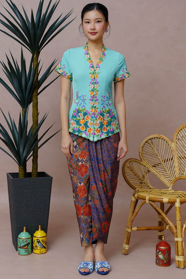 TANIA NENG BATIK NYONYA SKIRT (SAPPHIRE BLUE)
