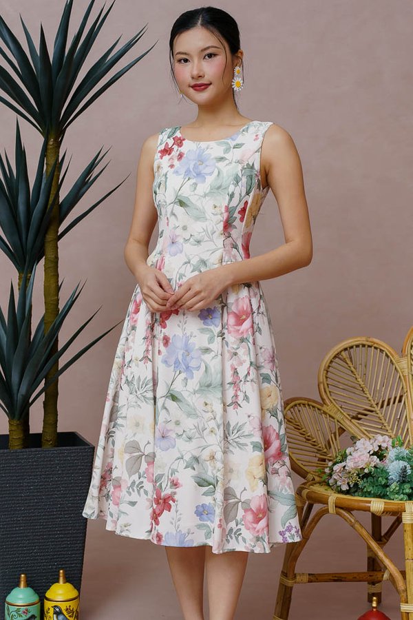 FLORENCE FLORAL FLARE DRESS (PALE EGGNOG)