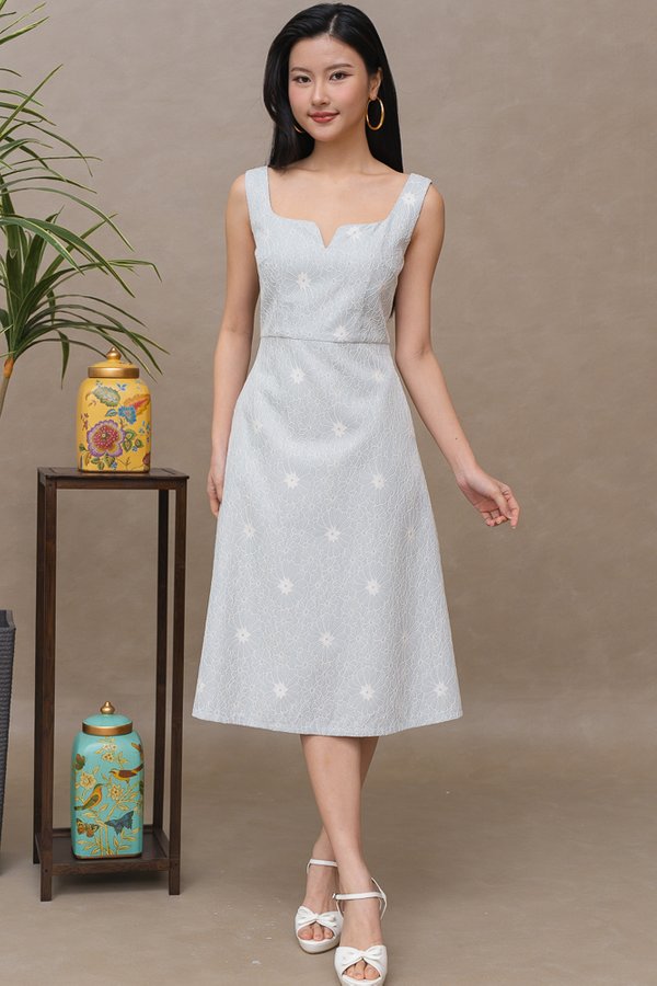 FLORENT A-LINE LACE DRESS (PALE SAGE)