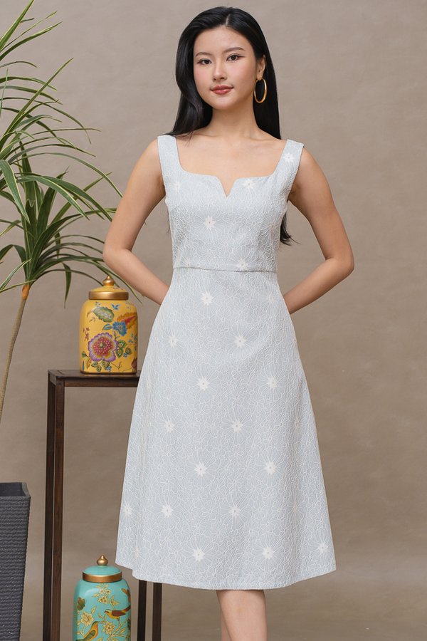 FLORENT A-LINE LACE DRESS (PALE SAGE)