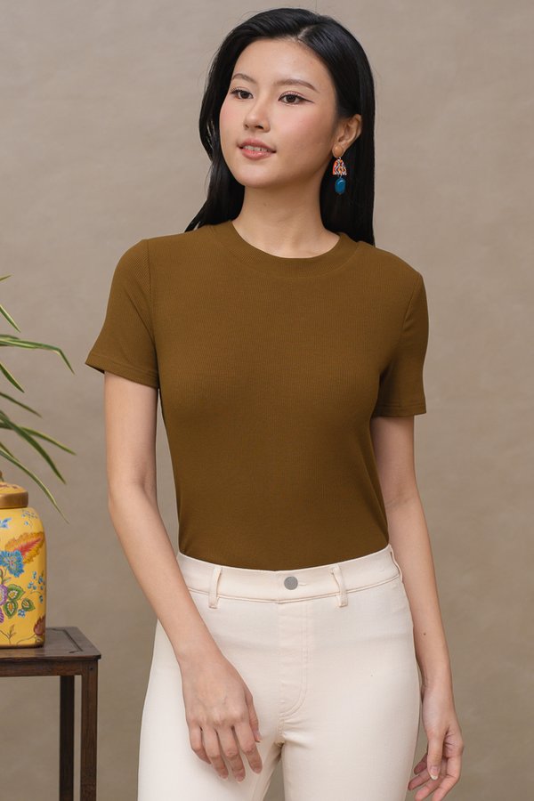 PAXTON RIBBED TOP (MOSS BROWN)