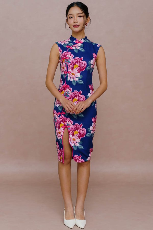MOONLIT PEONY FRONT SLIT CHEONGSAM DRESS (NAVY)